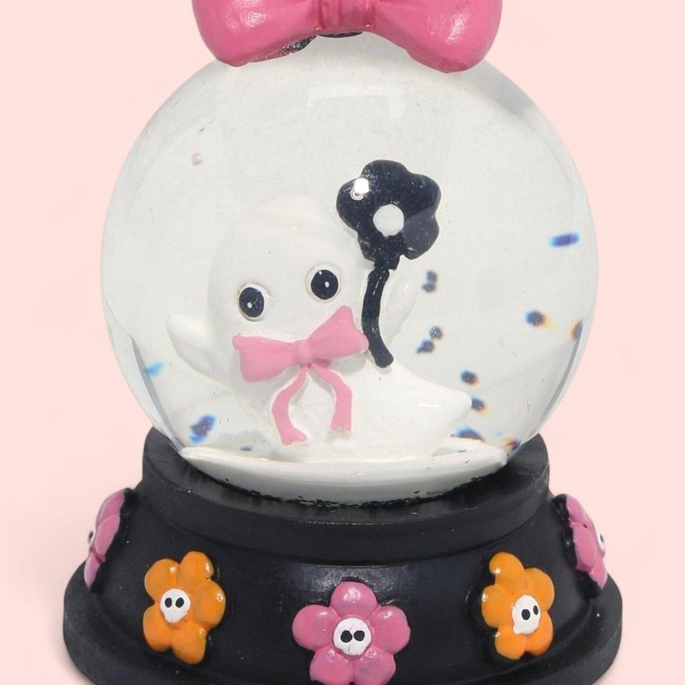 3" tall mini Adorable white ghost snow globe‎